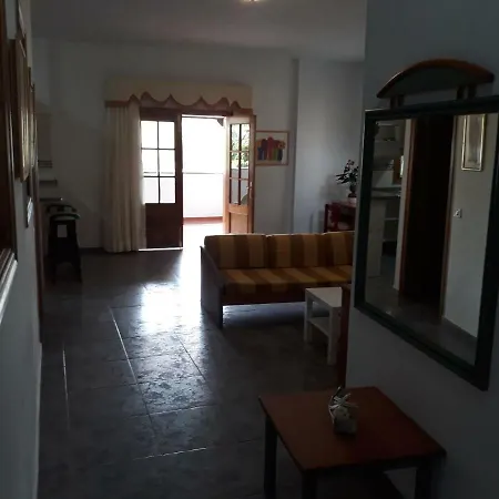 El Estanco Viejo أذيخي